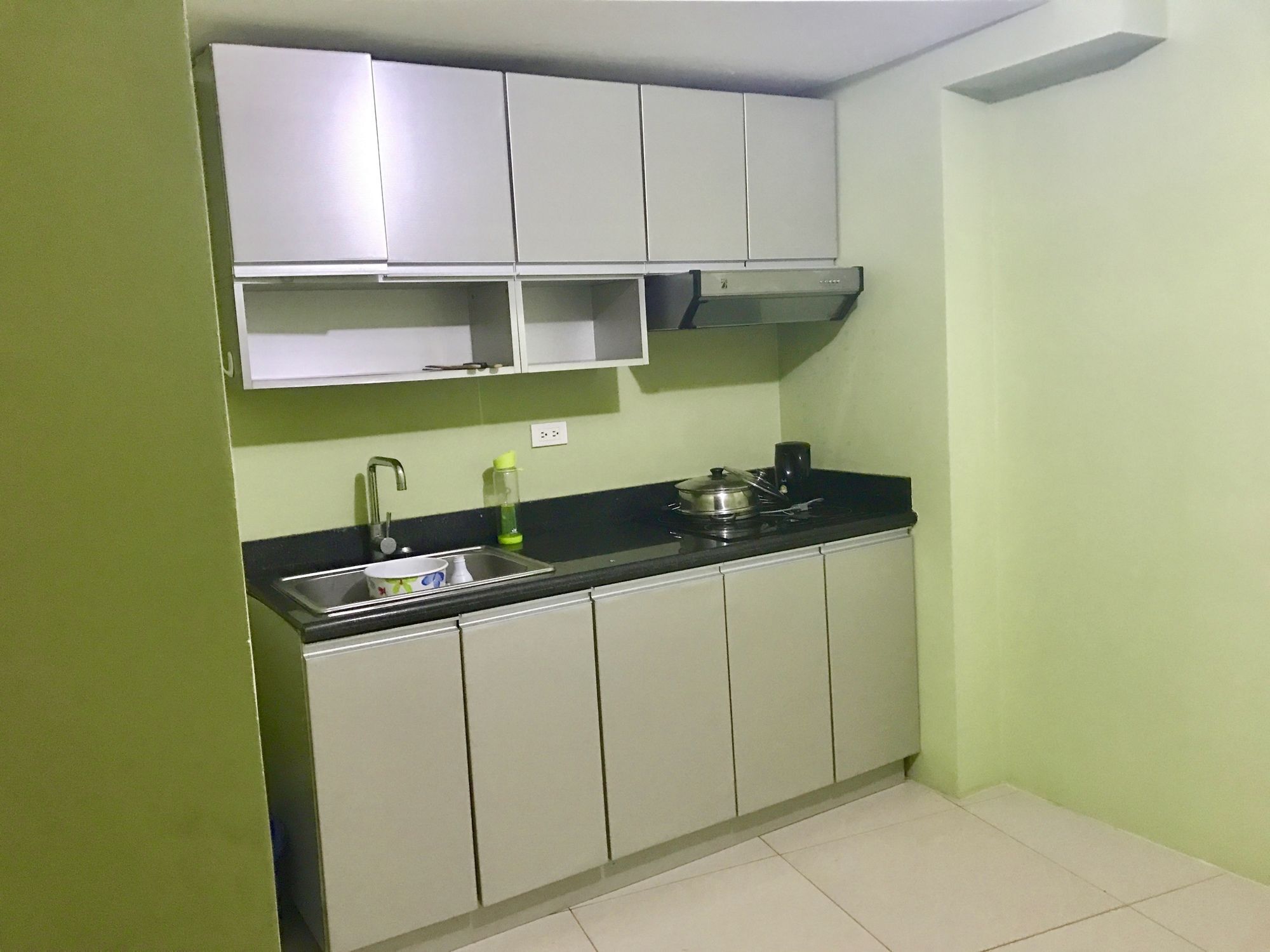 The Beacon Serviced Residences Makati City Zewnętrze zdjęcie
